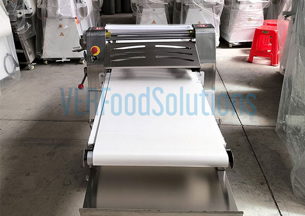 floor pastry dough sheeter